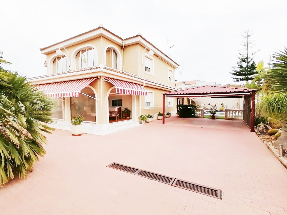 property image #1