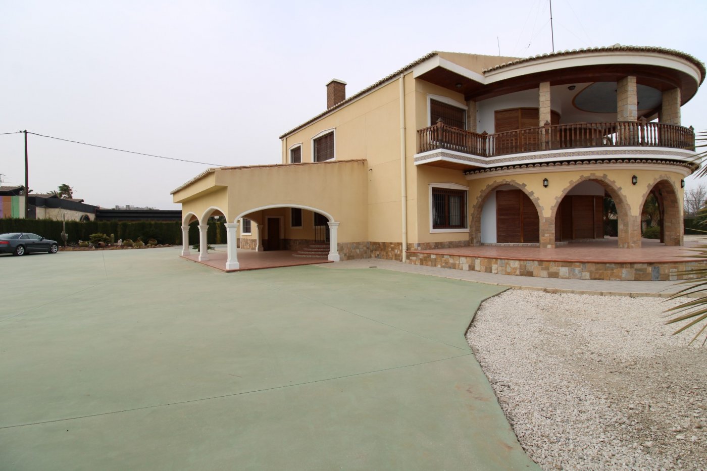 property image #2