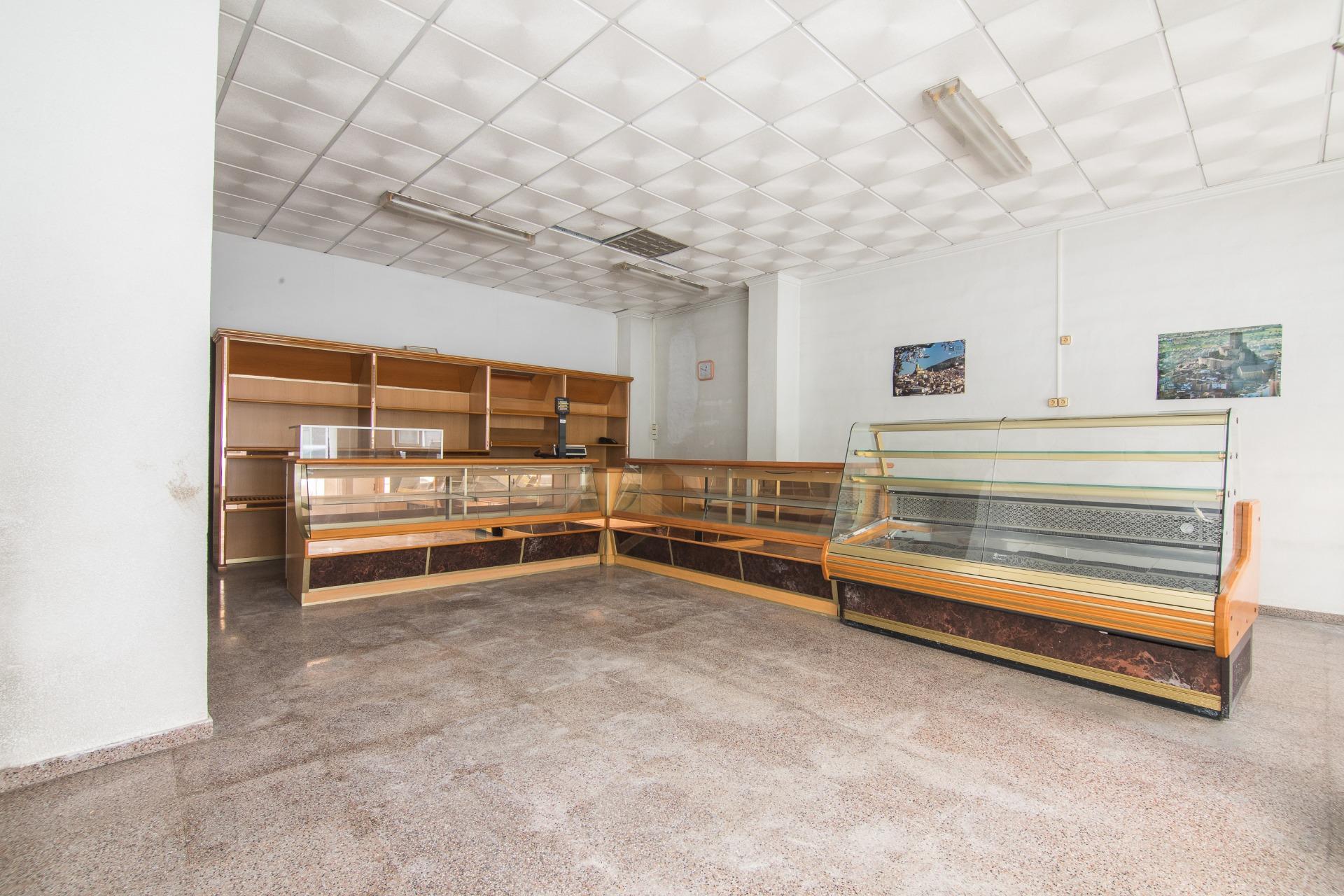 property image #3