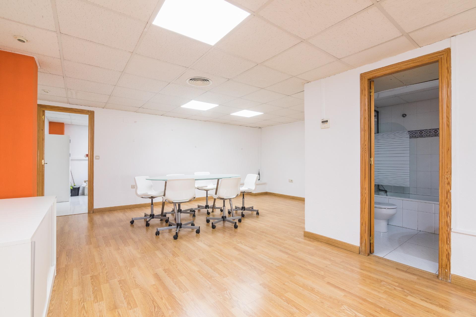 property image #3