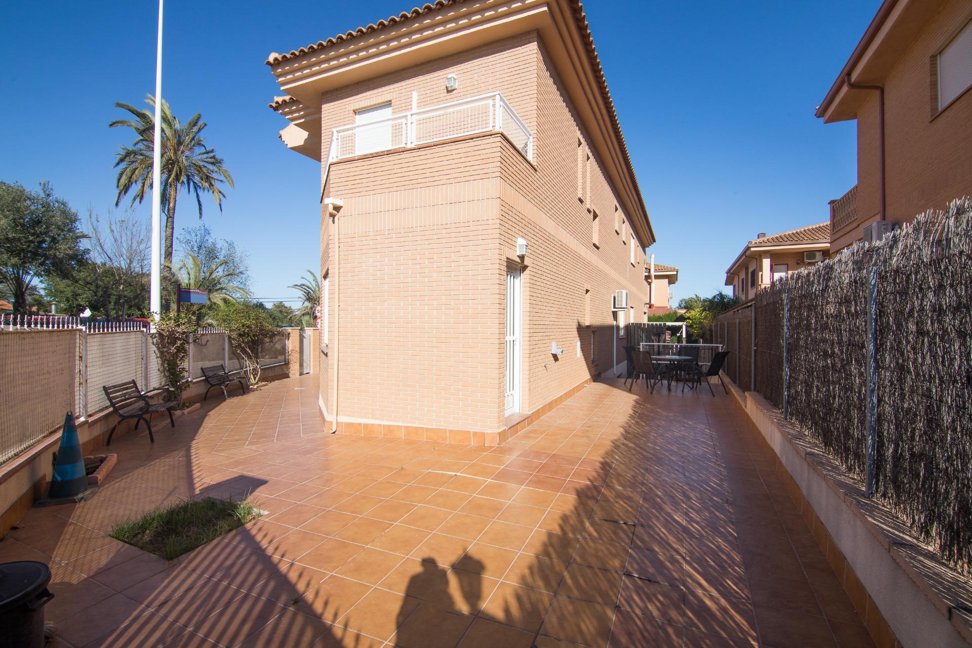 property image #2