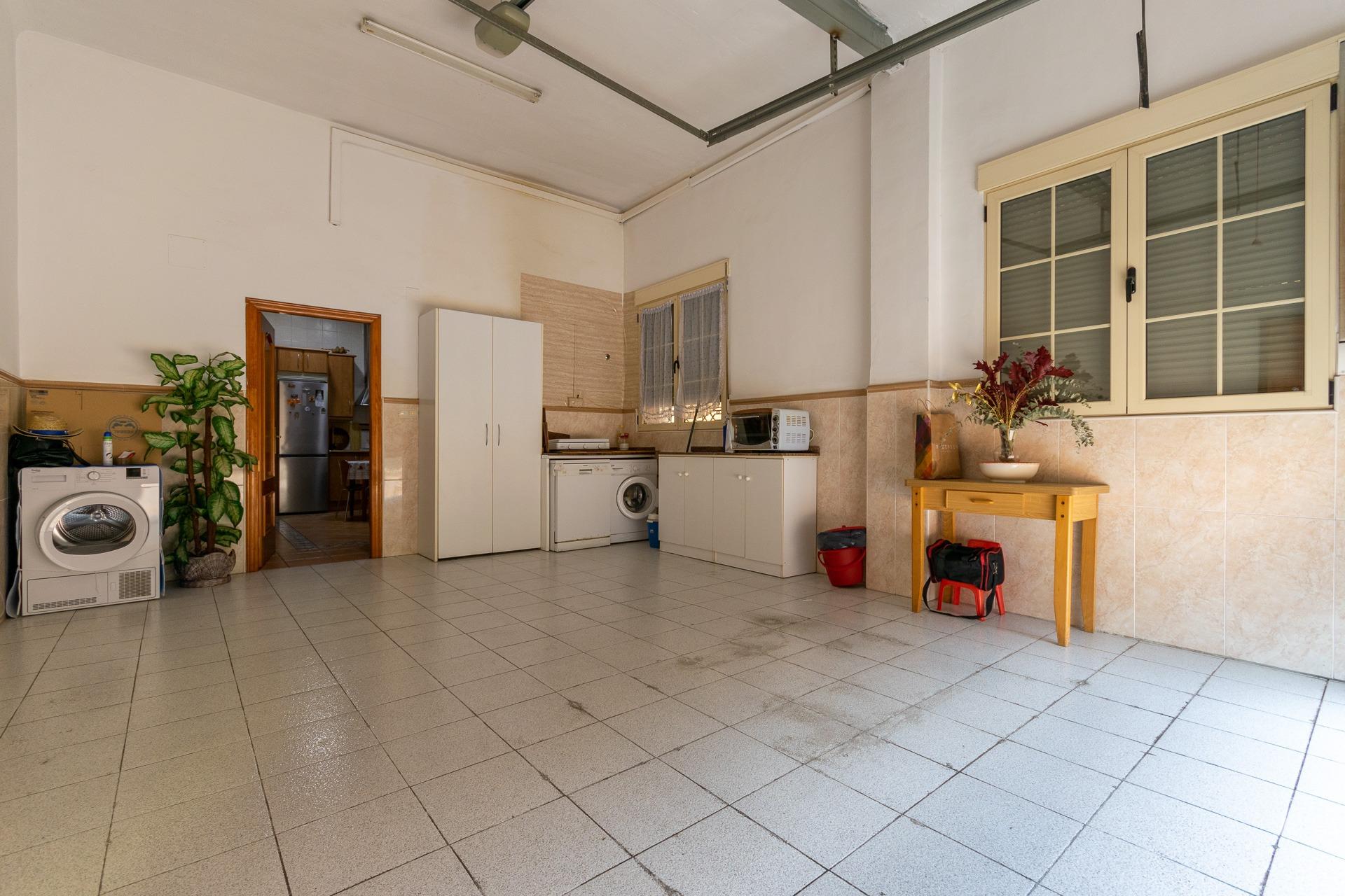 property image #1