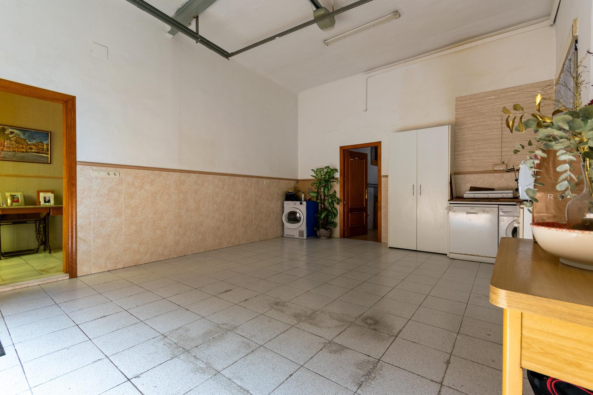 property image #3