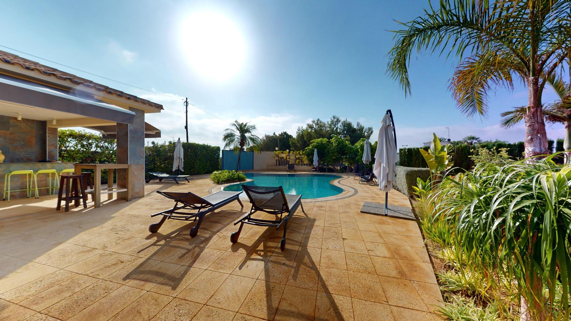 property image #0