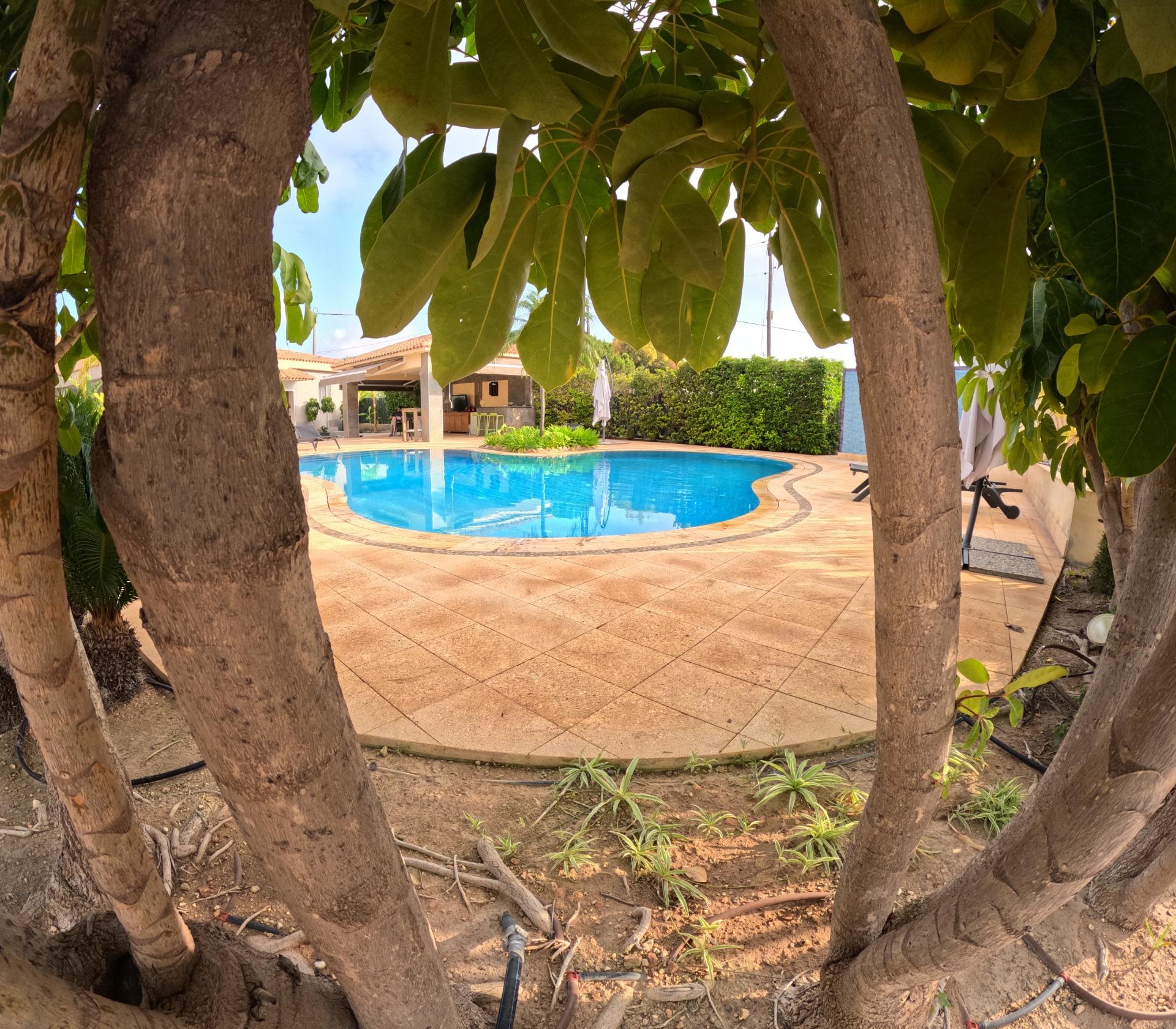 property image #3