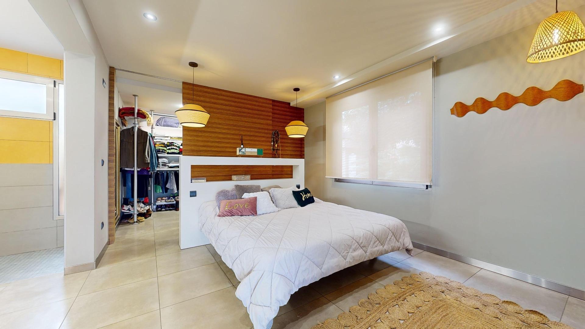 property image #3