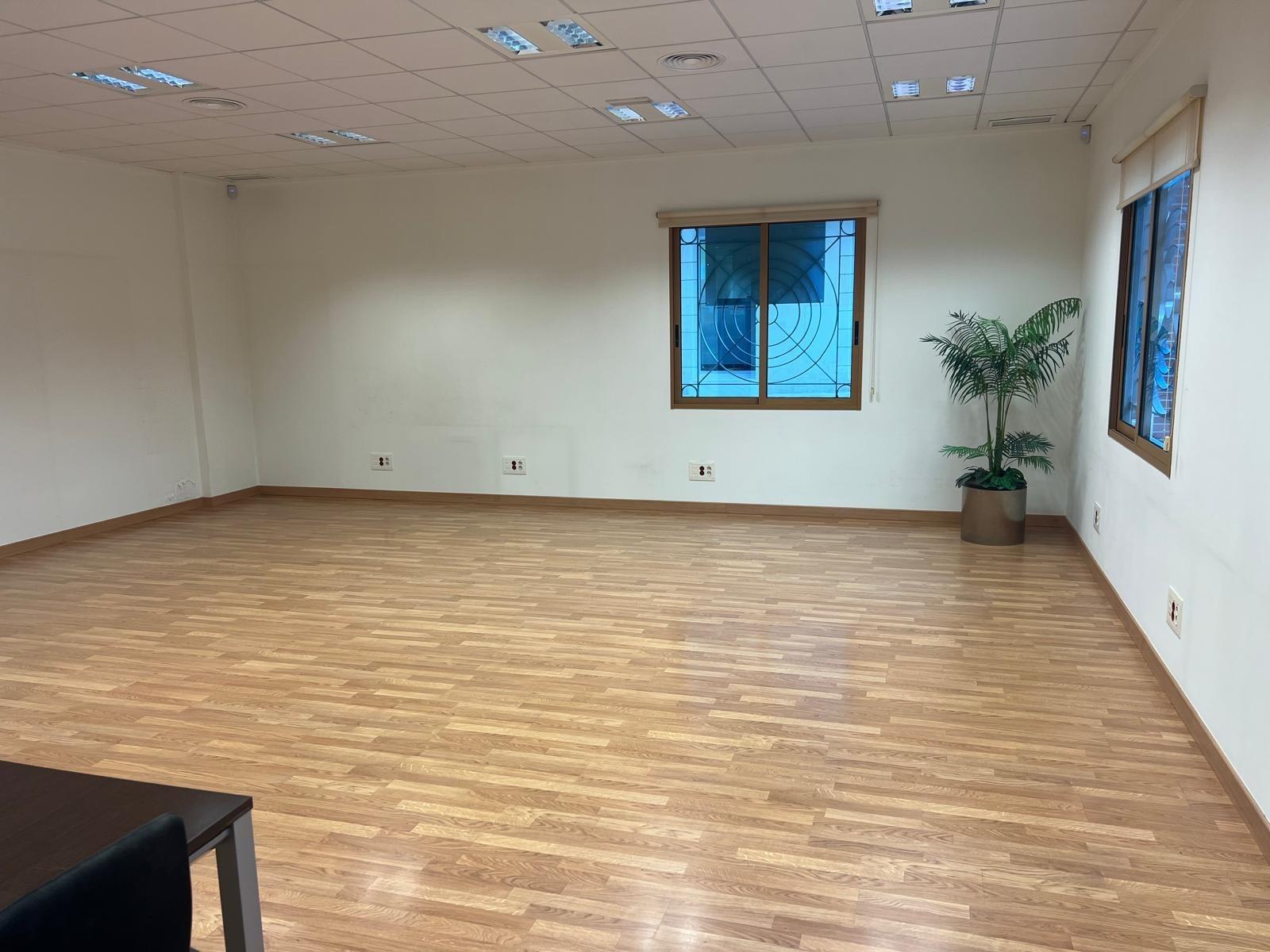property image #3