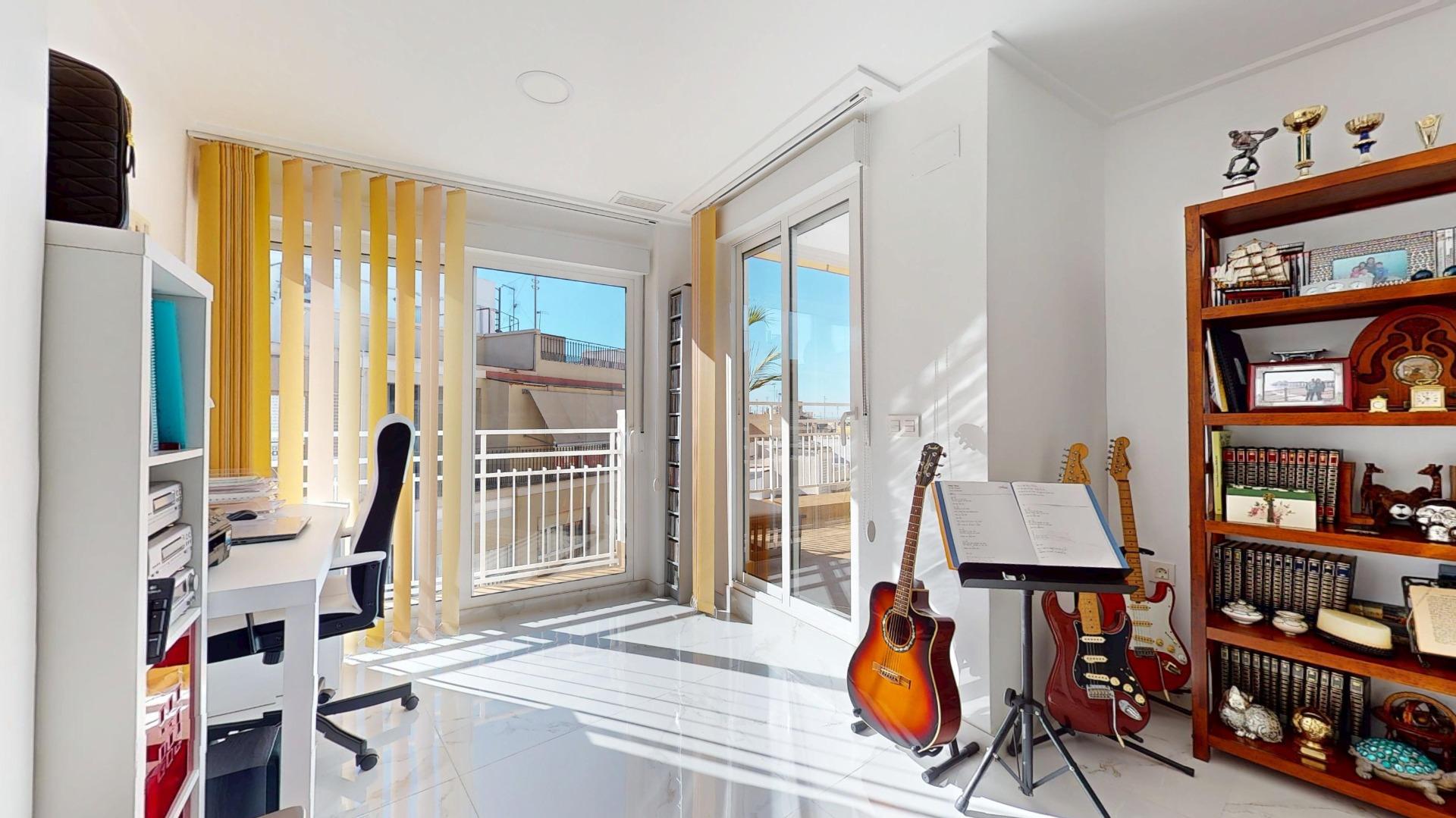 property image #3
