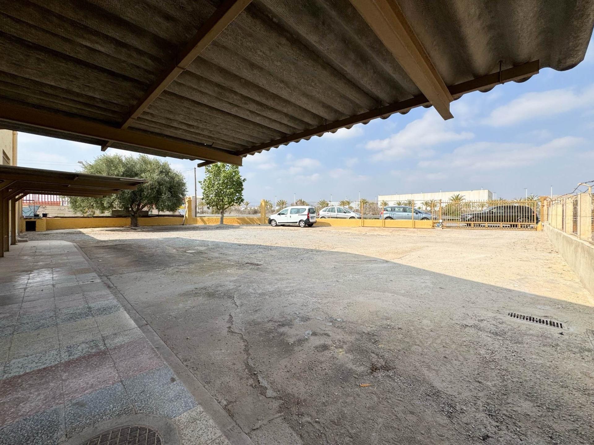 property image #3