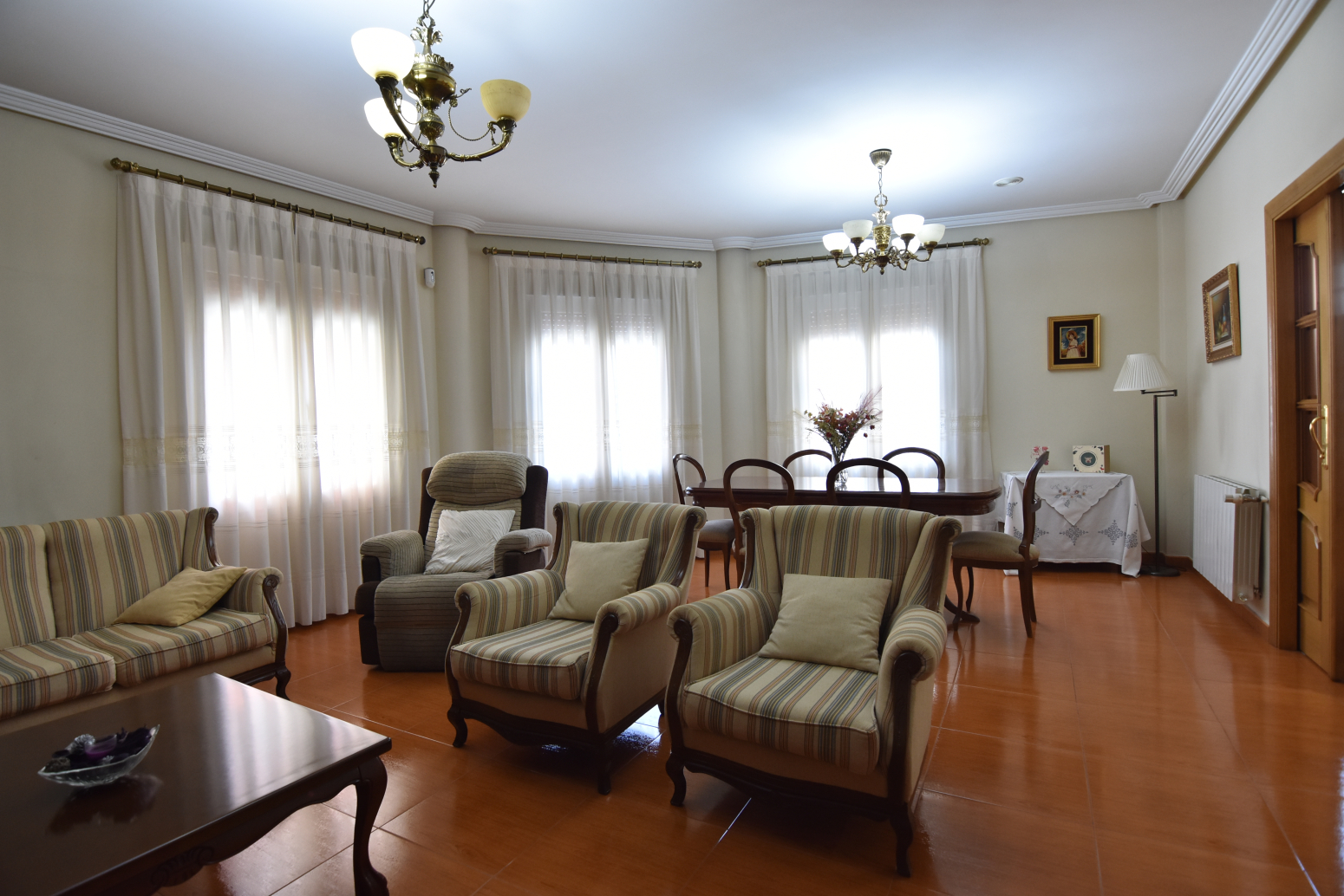 property image #0