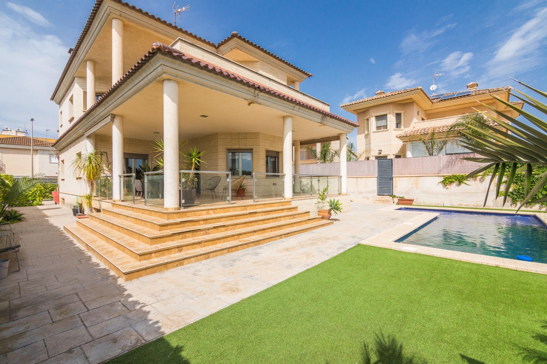 property image #1