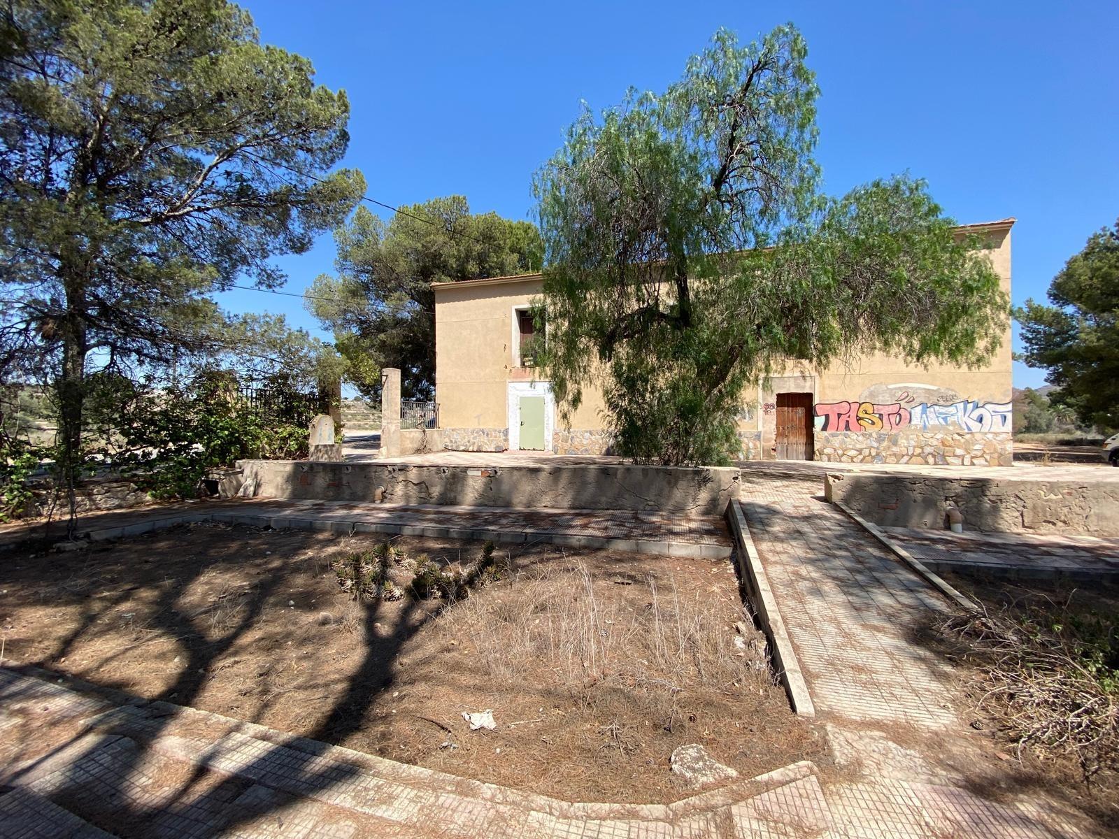 property image #1