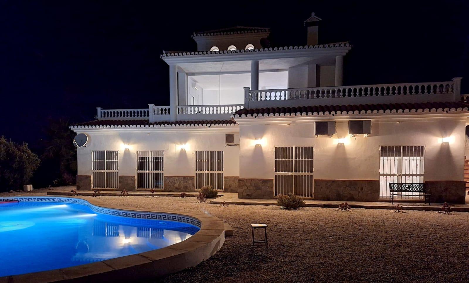 property image #1