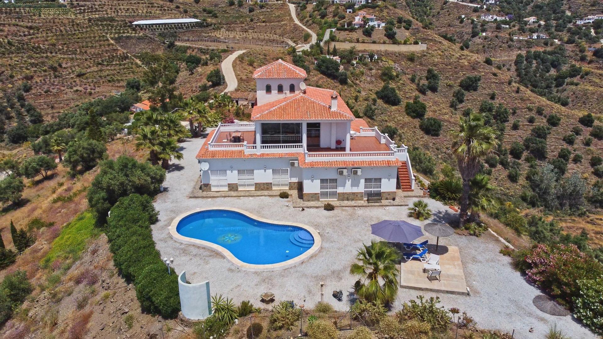 property image #2