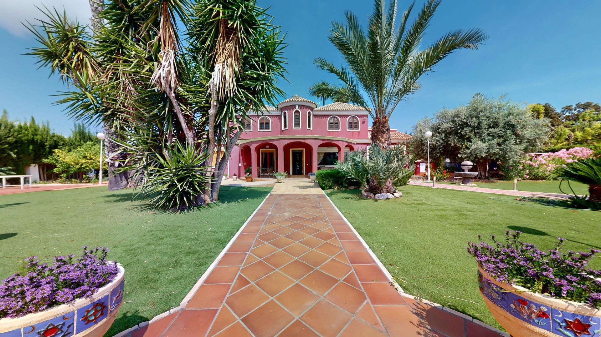 property image #1
