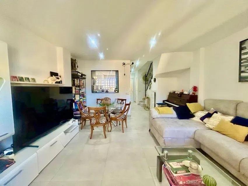 property image #1