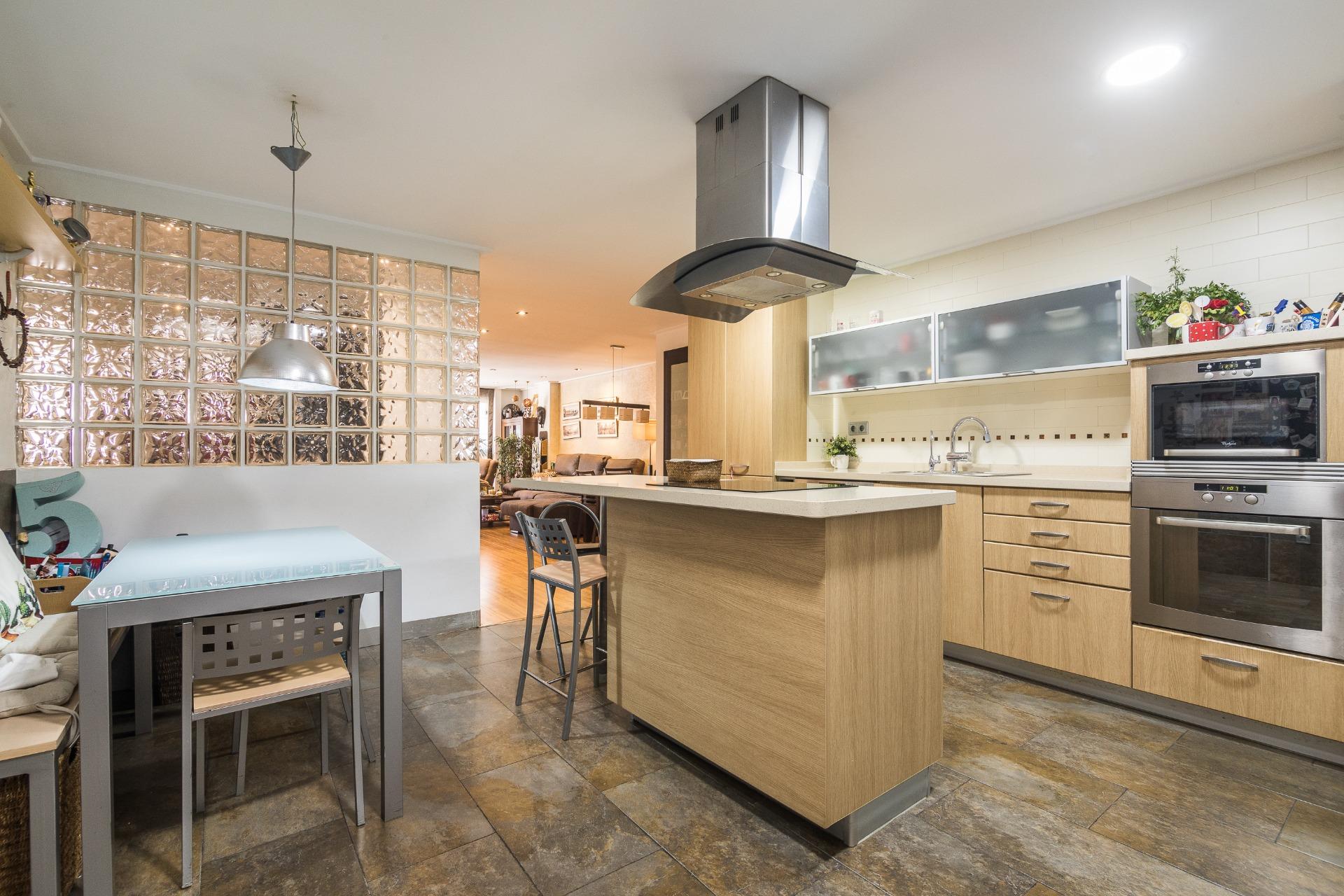 property image #2