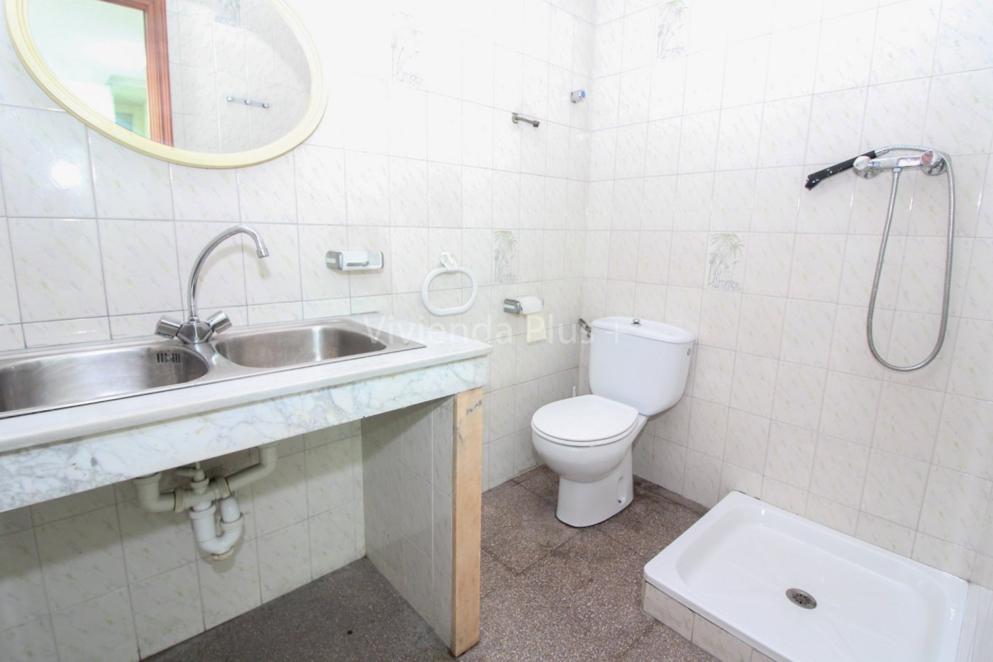 property image #4