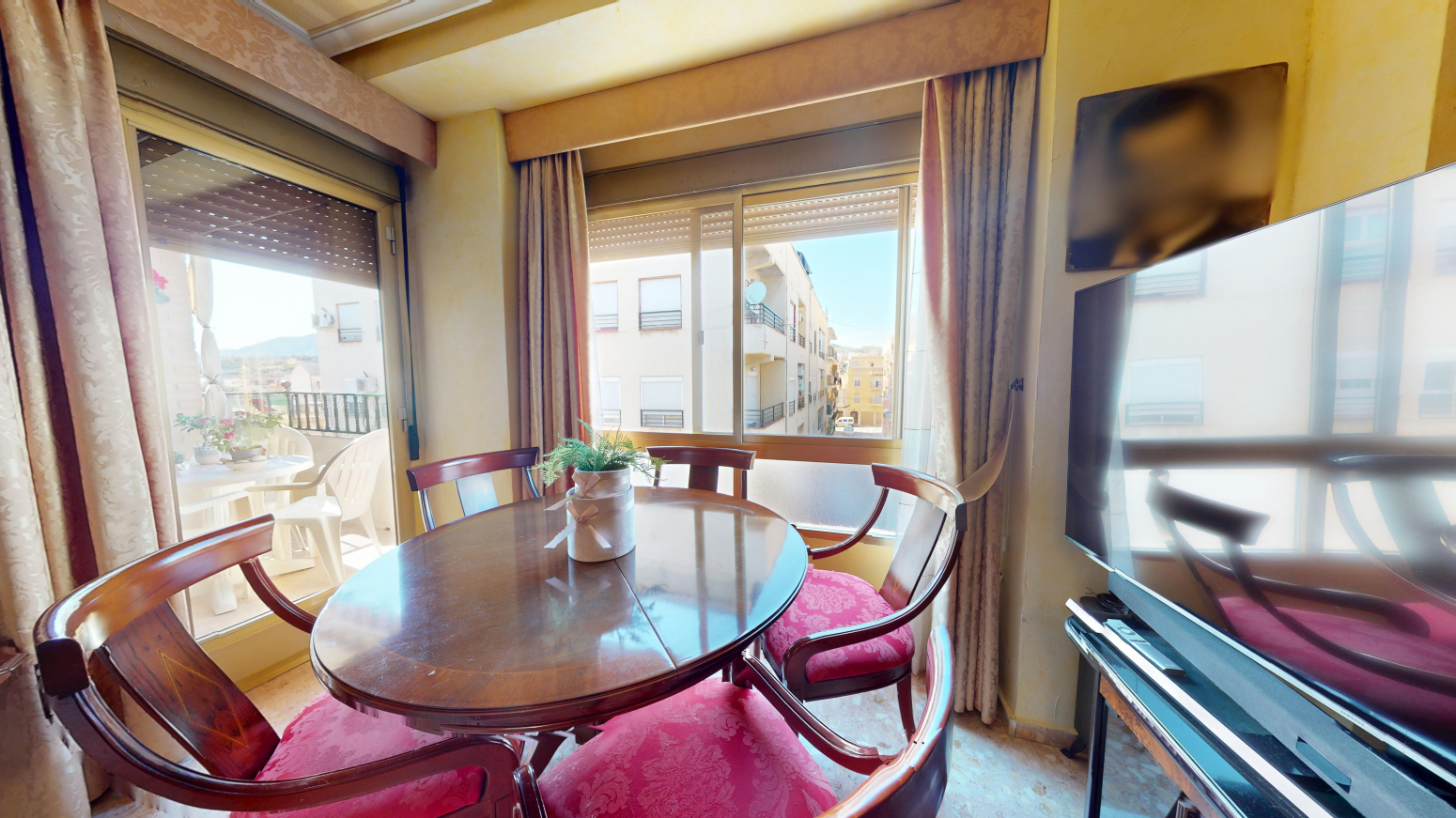 property image #4