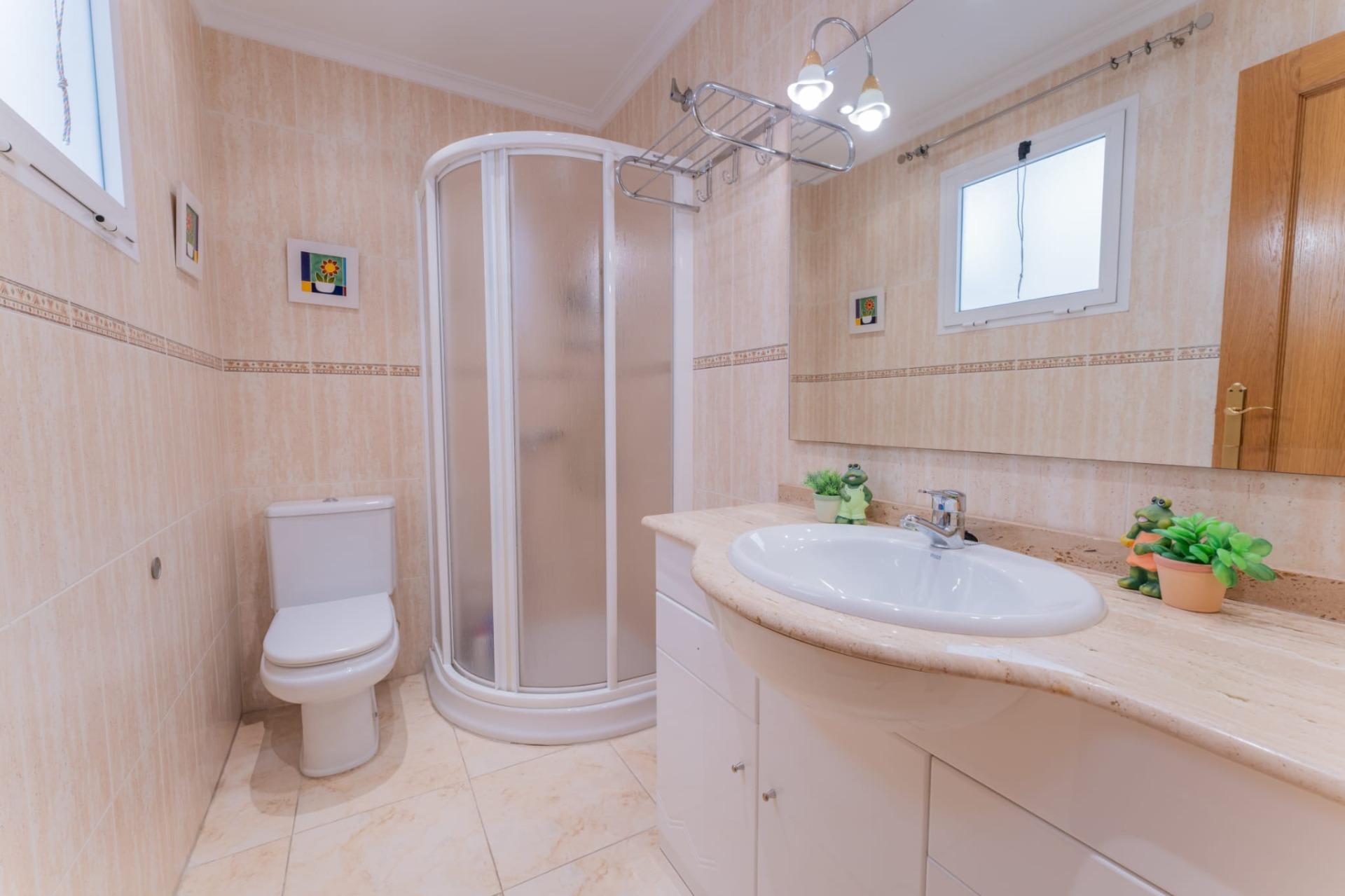 property image #3