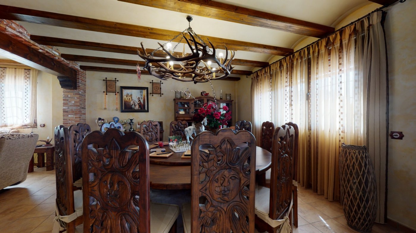 property image #4
