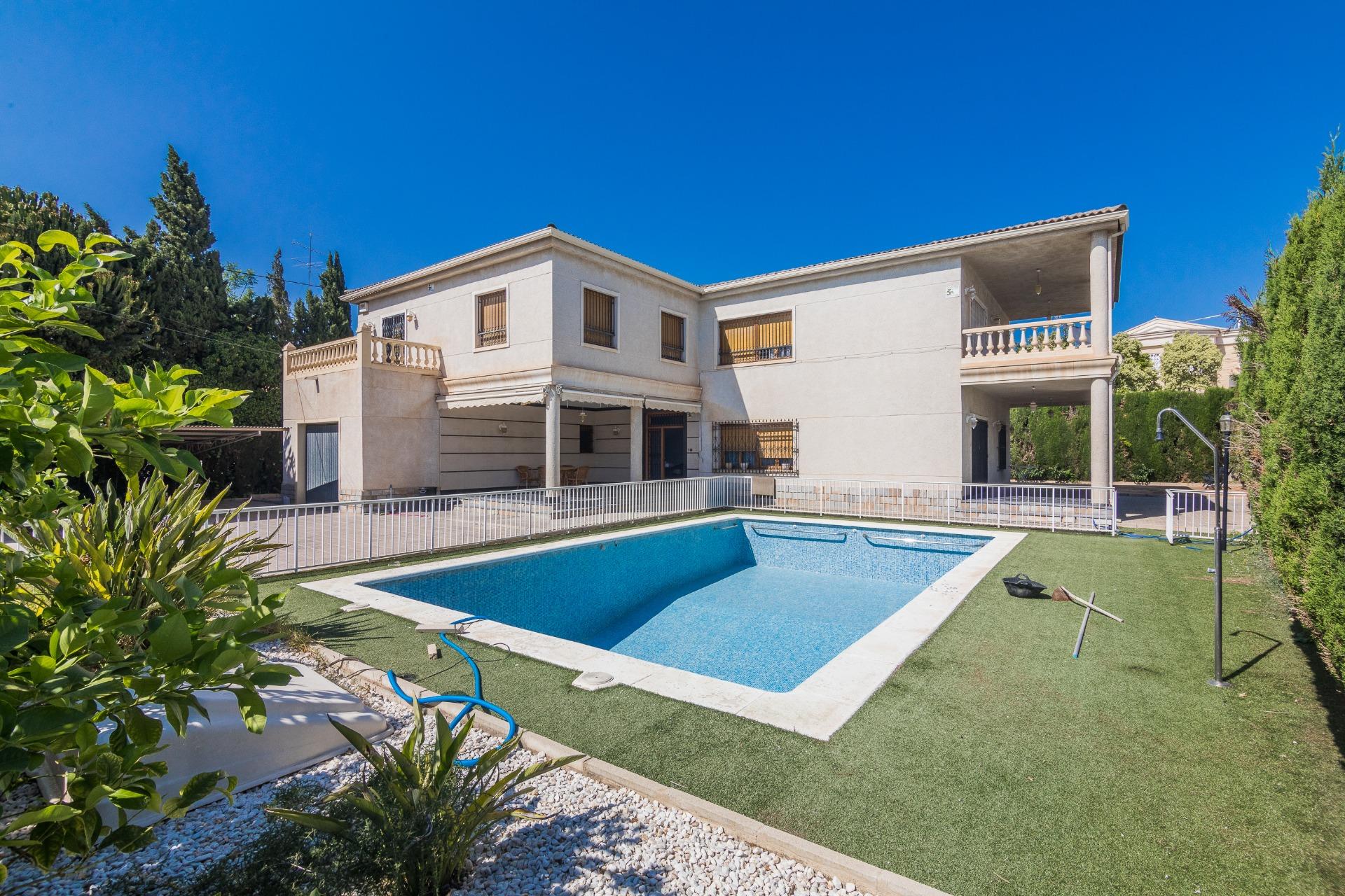 property image #0