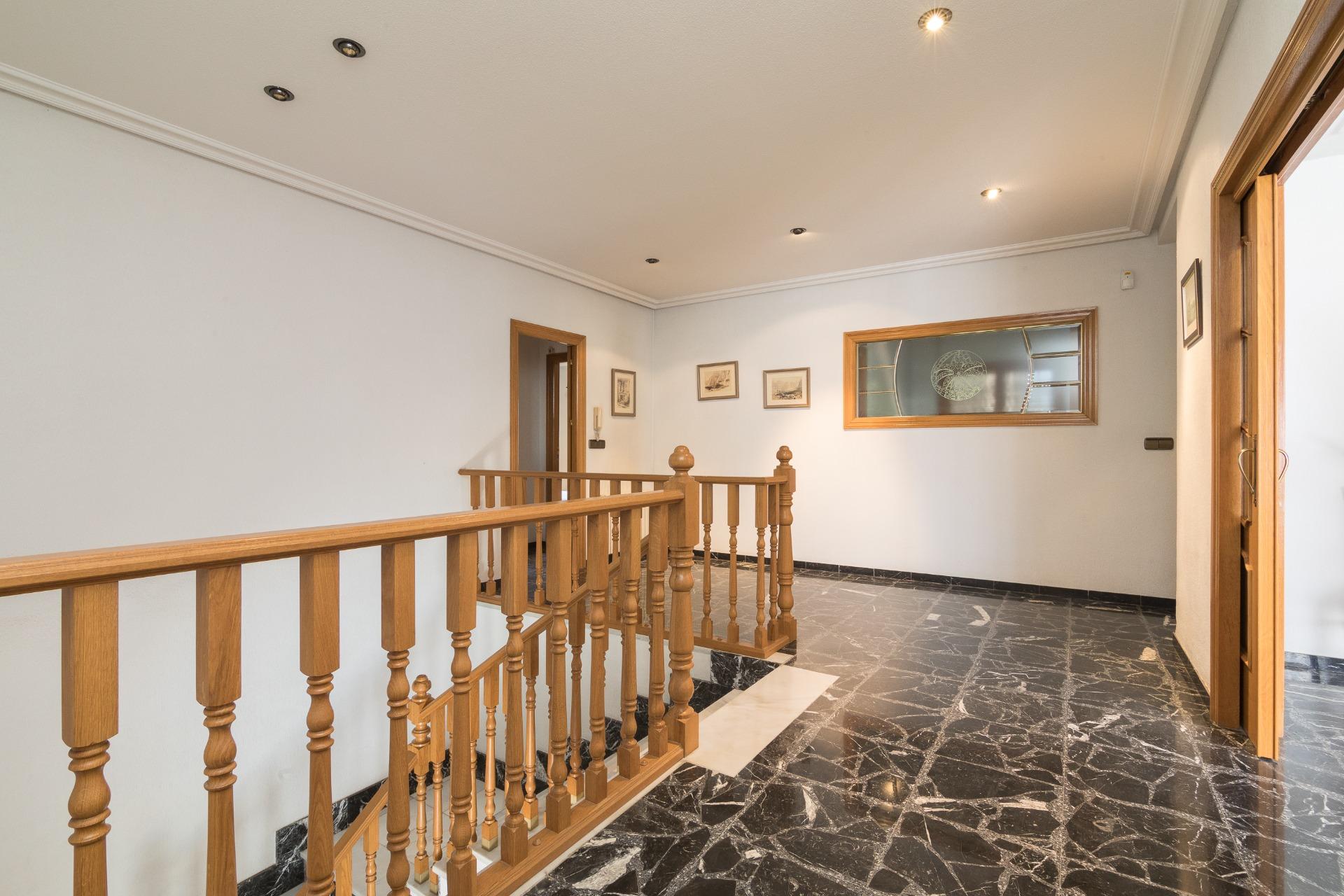 property image #1