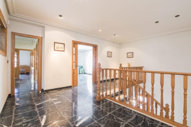 property image #3
