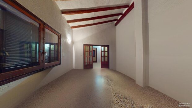 property image #3