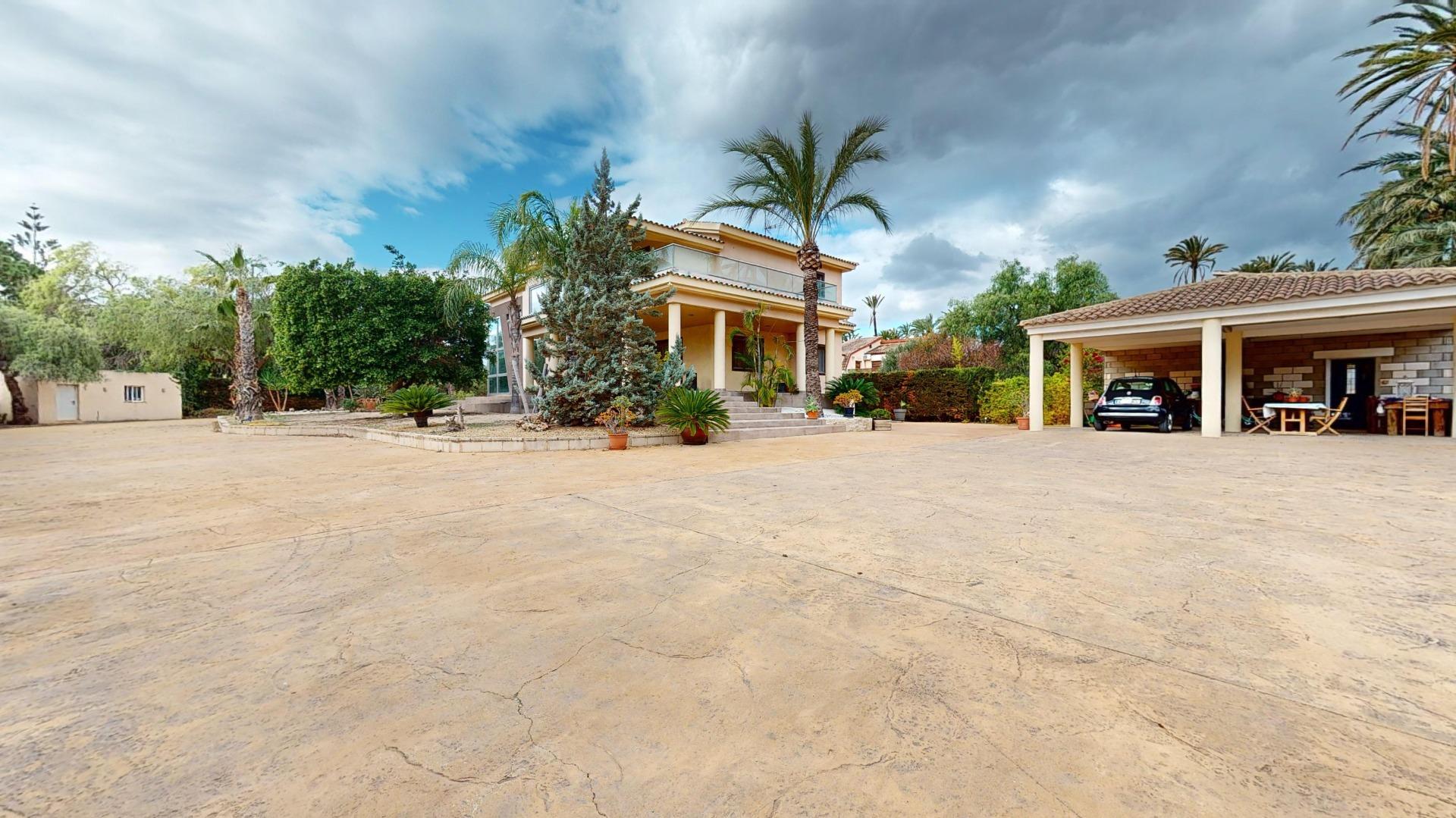 property image #0