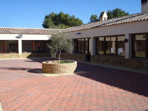 property image #3