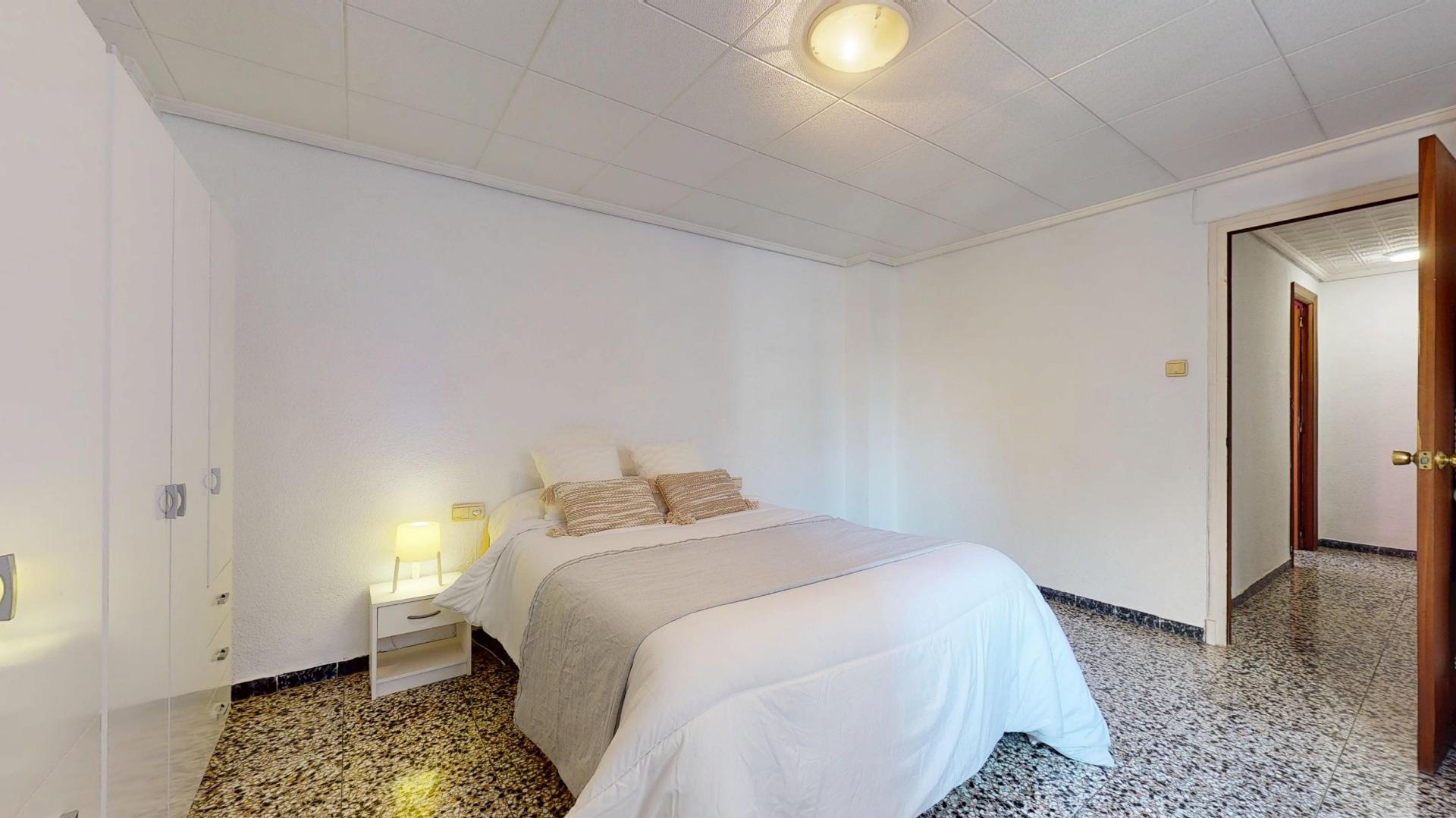 property image #2