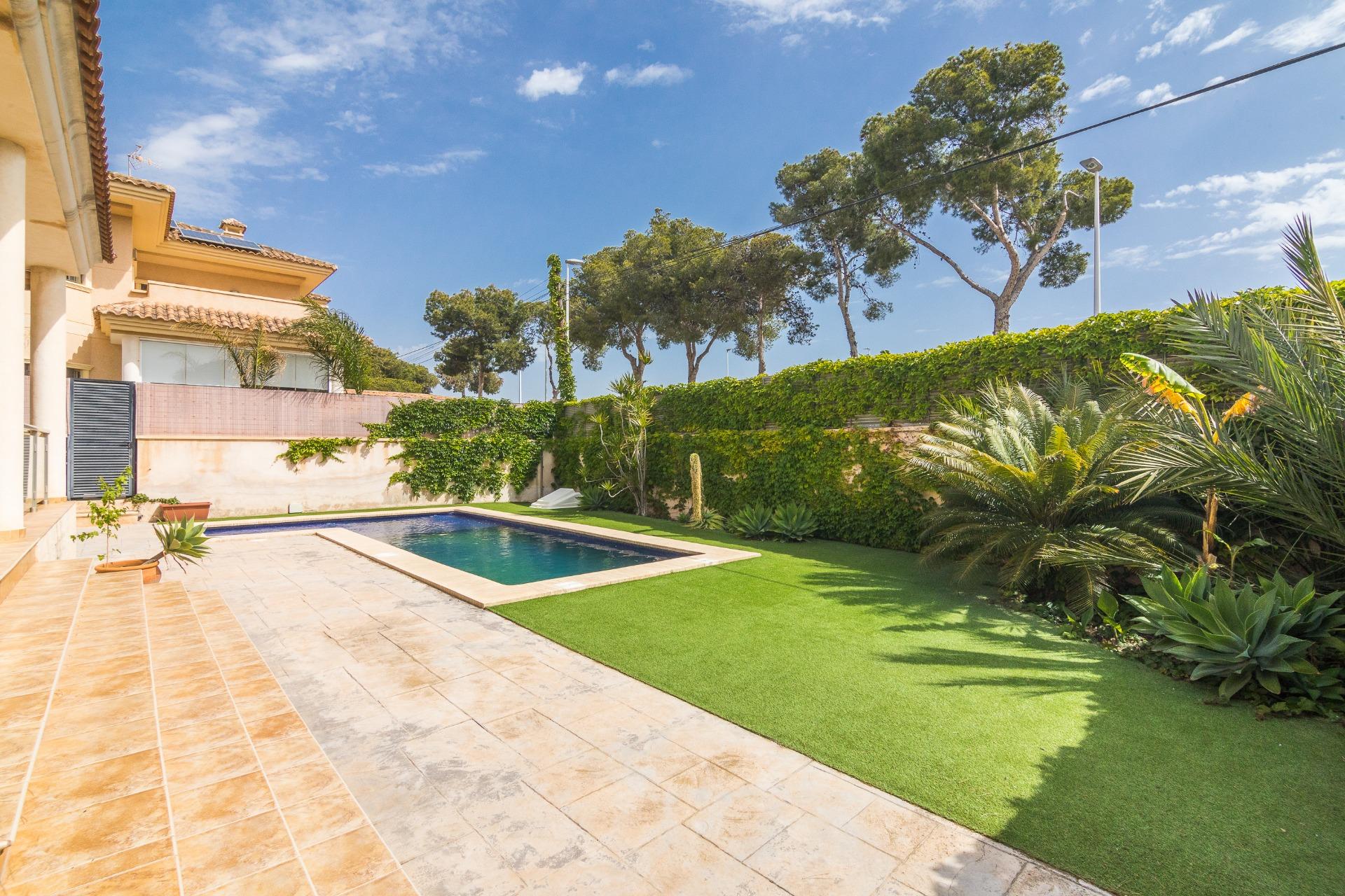 property image #2
