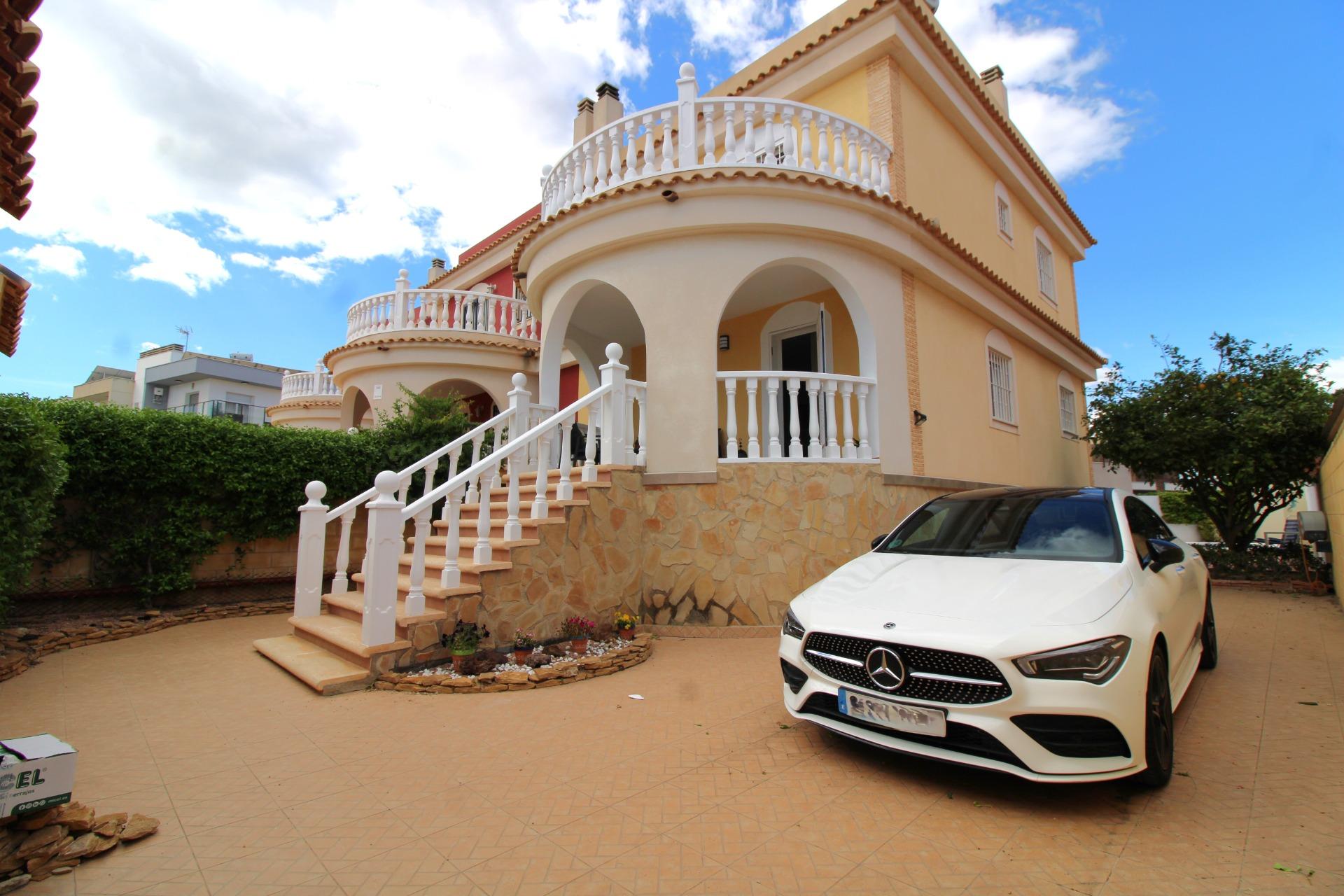 property image #0