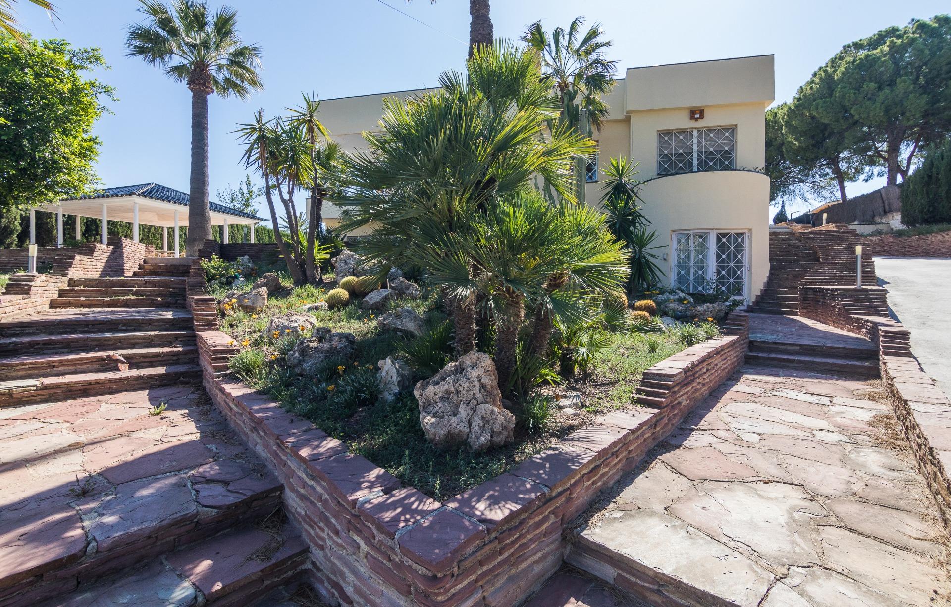 property image #2