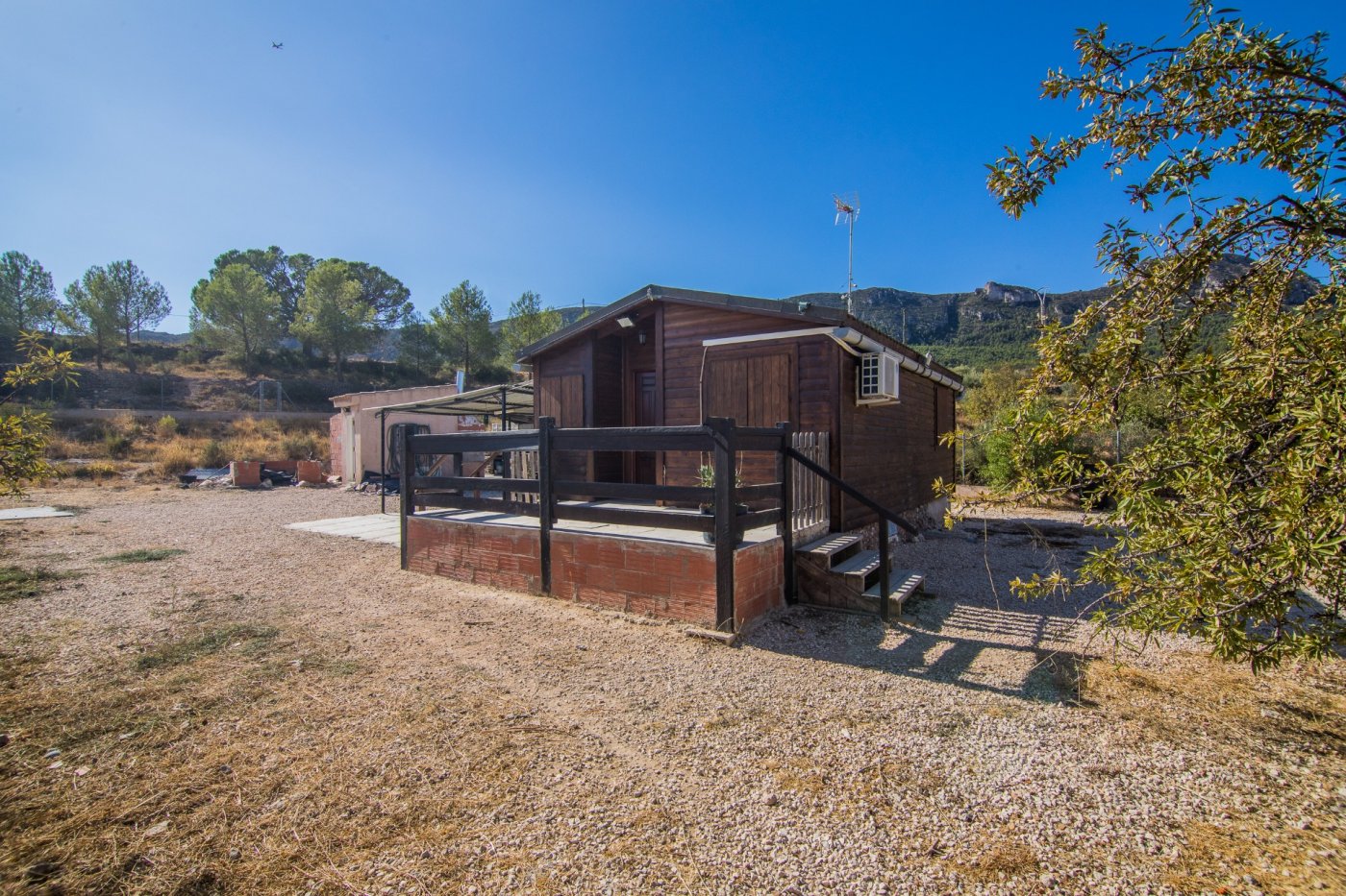 property image #3