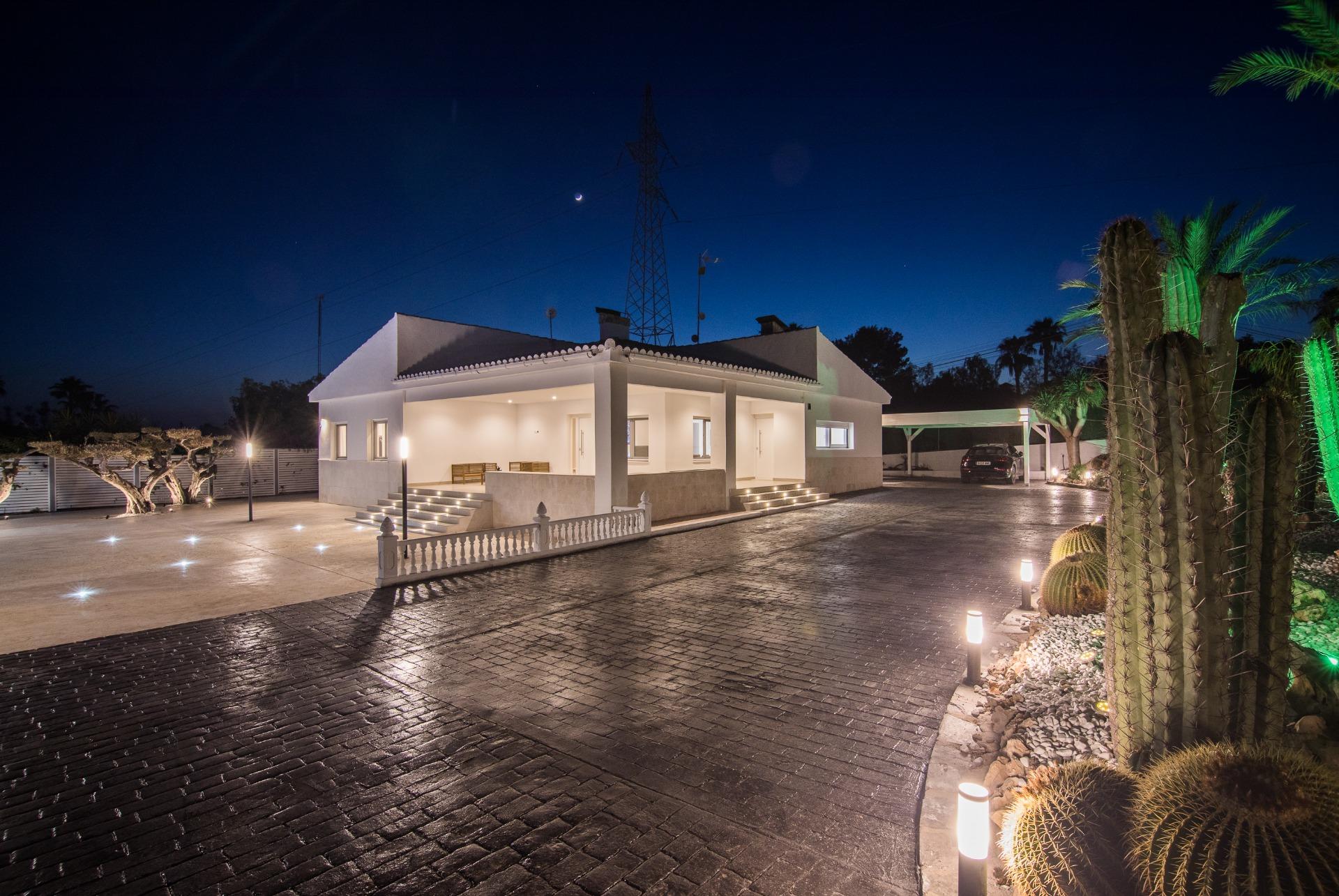 property image #0