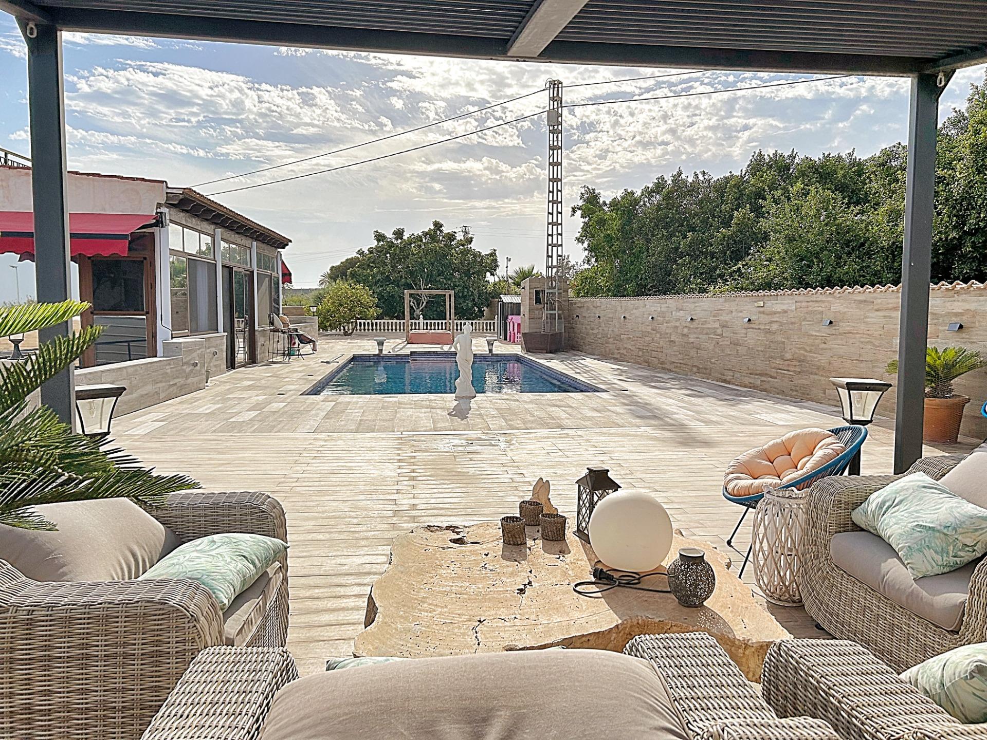 property image #1
