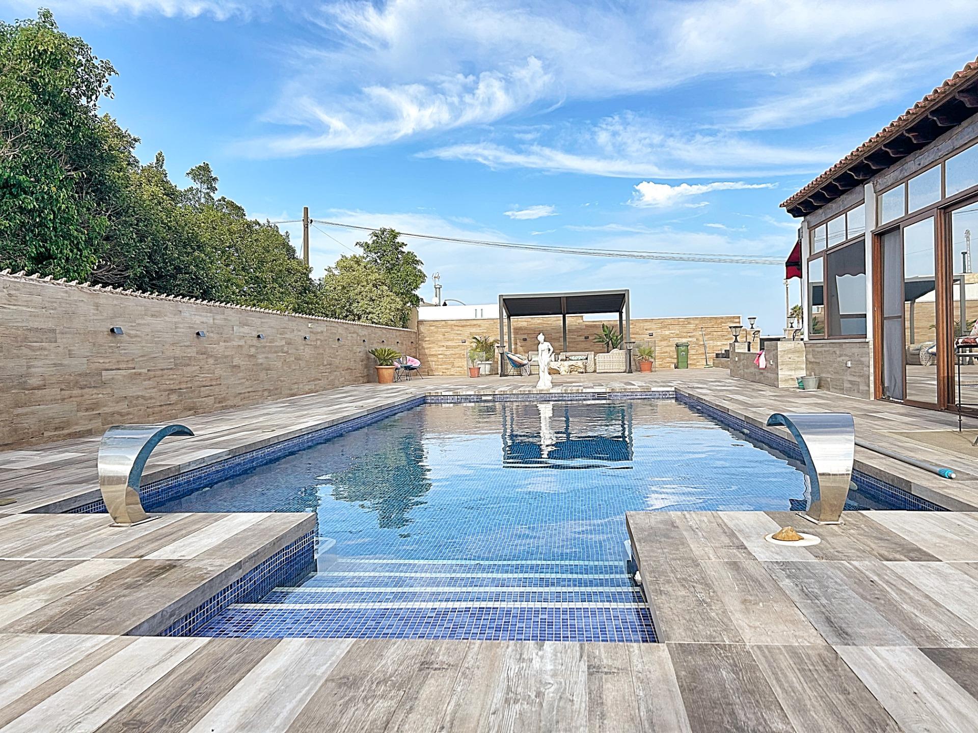 property image #3