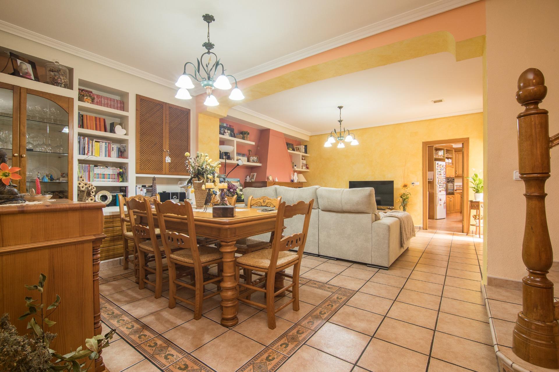 property image #3
