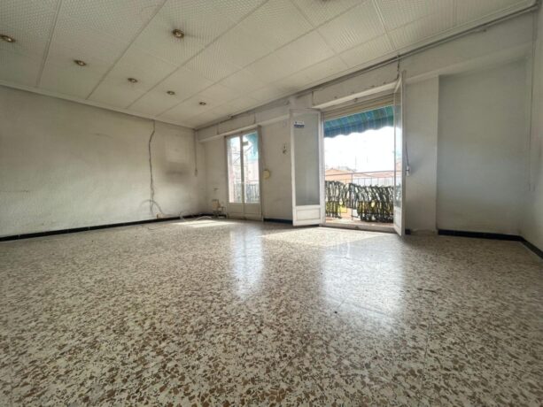 property image #3