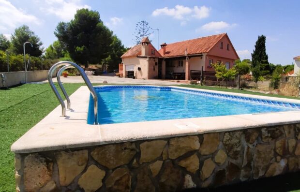 property image #3