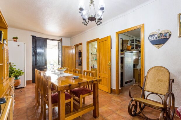 property image #3