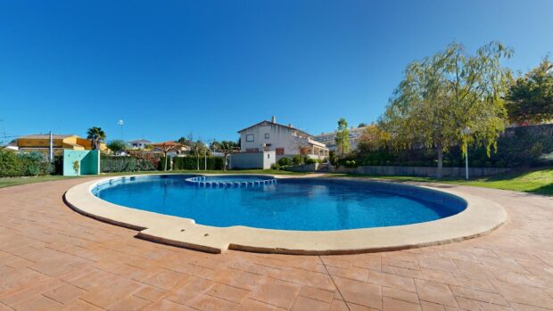 property image #2