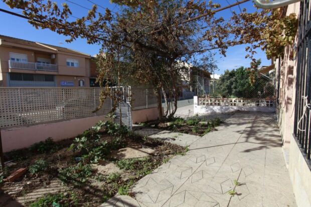 property image #3