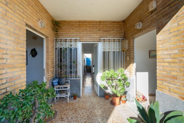 property image #1