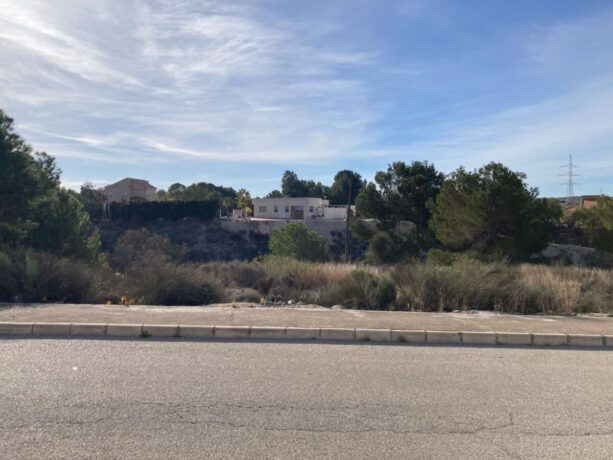 property image #3