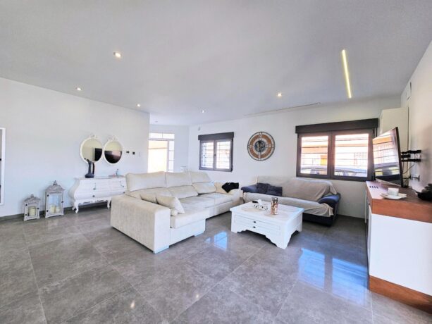 property image #1