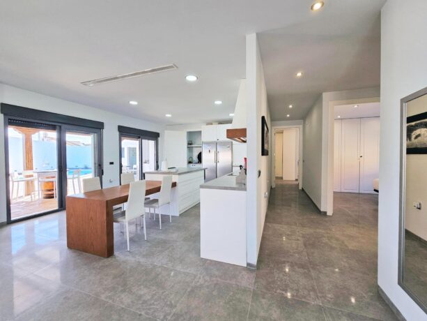 property image #3