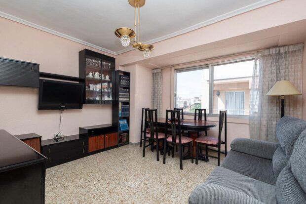property image #3